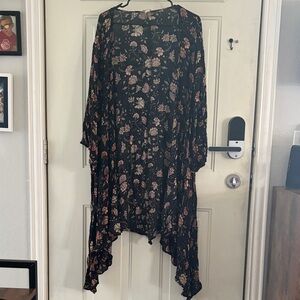 Mossimo Supply Co. Black Floral Kimono